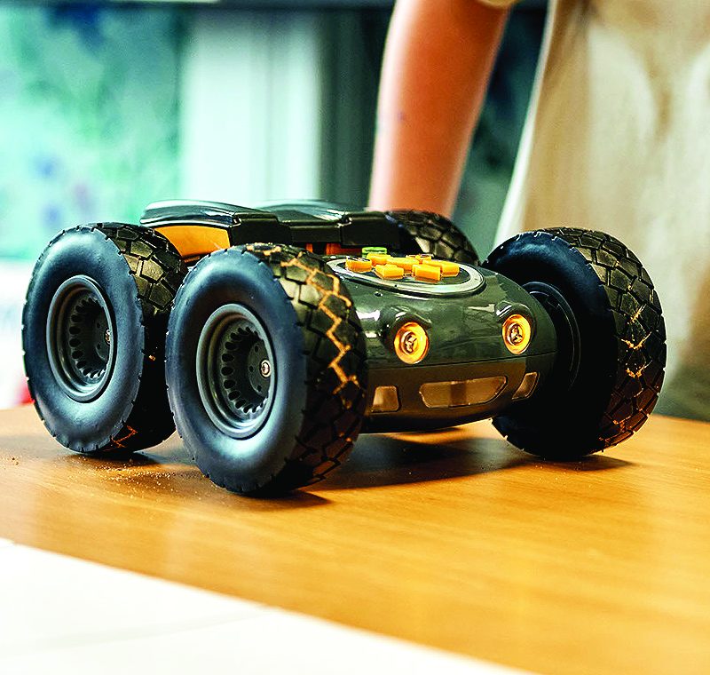 robot terenowy potrafi poruszać się w każdych warunkach