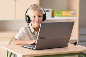 Cyfrowy uczeń, program rządowy dla przedszkoli, szkół i poradni psychologiczno – pedagogicznych