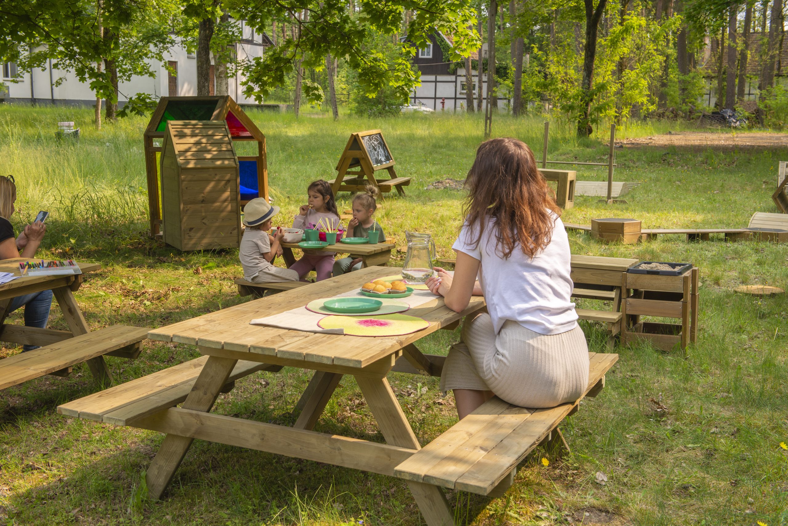 strefa zabaw konstrukcyjnych na placu zabaw