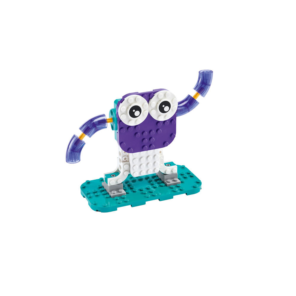 model zbudowany z klocków lego education informatyka i ai 8+